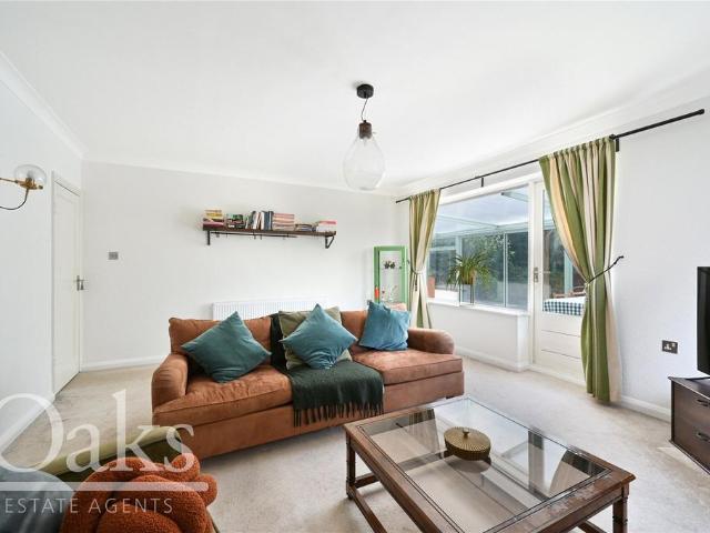 4 bedroom bungalow for sale