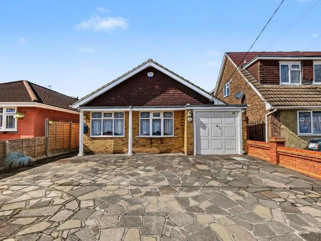 4 bedroom bungalow for sale