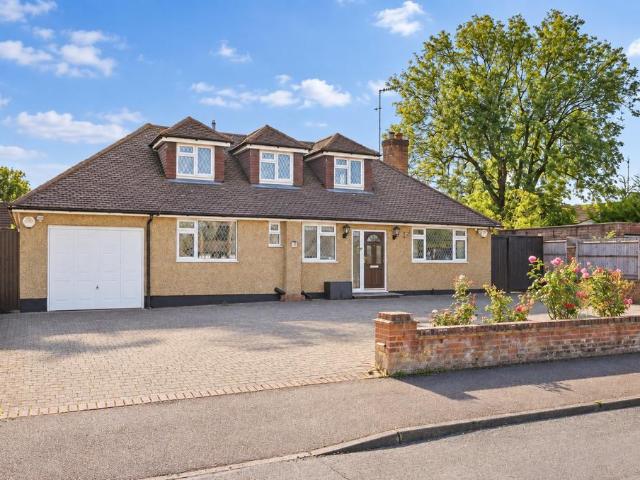 4 bedroom bungalow for sale