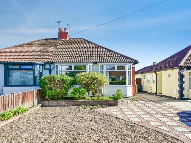 4 bedroom bungalow for sale