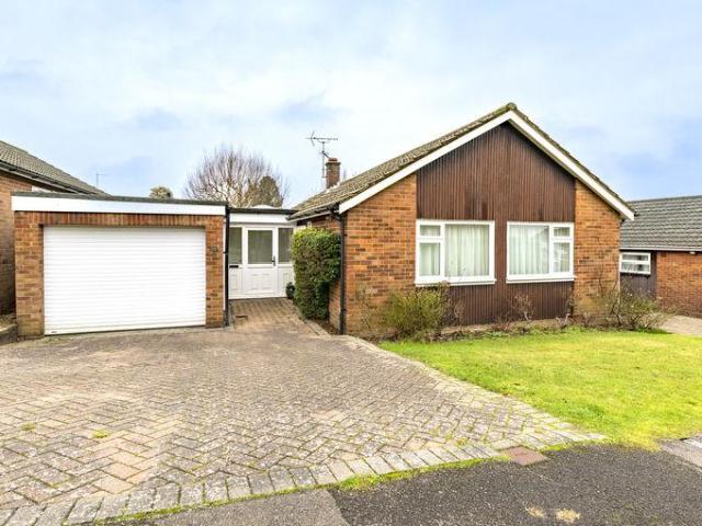 4 bedroom bungalow for sale