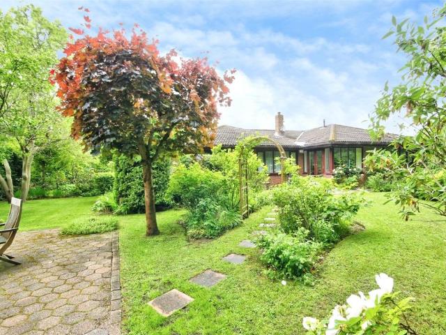 4 bedroom bungalow for sale