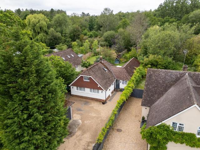 4 bedroom bungalow for sale