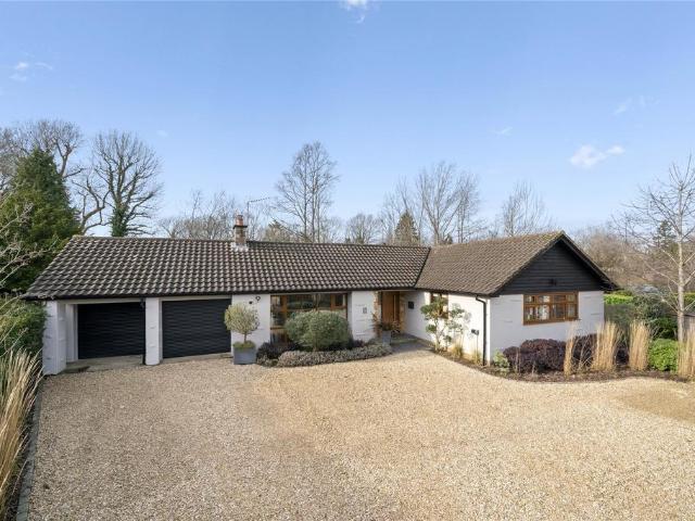 4 bedroom bungalow for sale