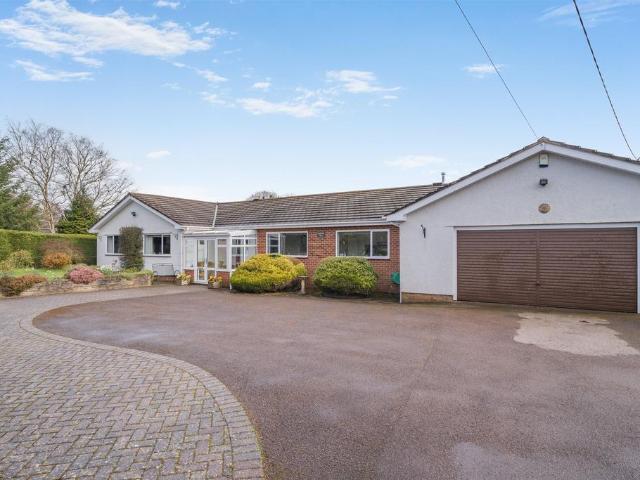 4 bedroom bungalow for sale