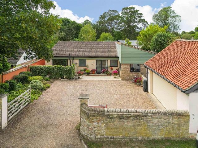 4 bedroom bungalow for sale