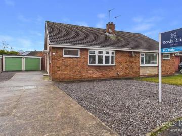 4 bedroom bungalow for sale