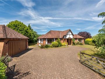 4 bedroom bungalow for sale