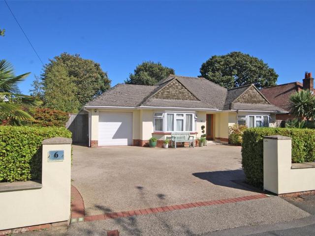 4 bedroom bungalow for sale