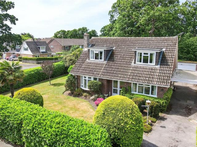 4 bedroom bungalow for sale