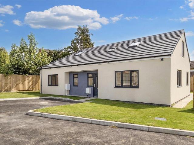 4 bedroom bungalow for sale