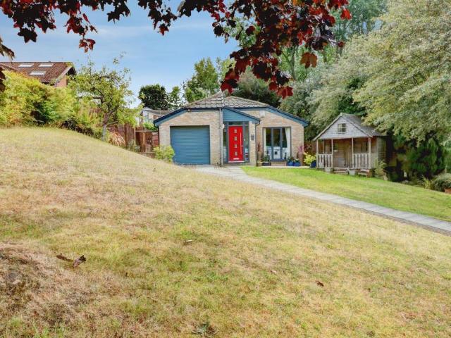 4 bedroom bungalow for sale