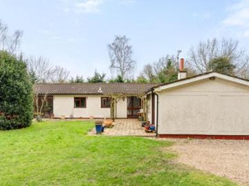 4 Bedroom Bungalow For Sale In Bishop´s Stortford, Essex