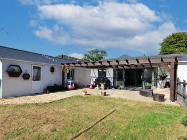 4 Bedroom Bungalow For Sale In New Milton