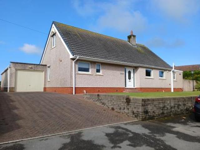 4 bedroom Bungalow To Let