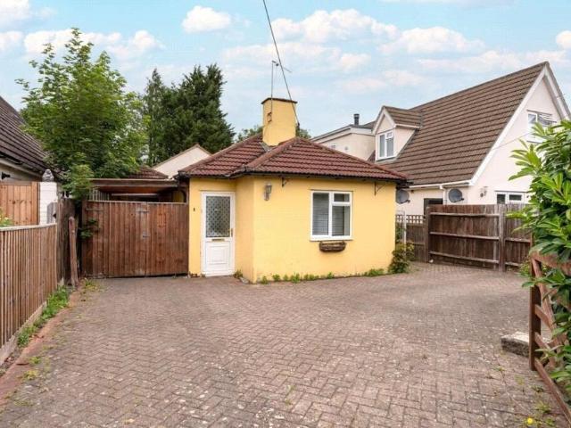 4 bedroom bungalow to rent