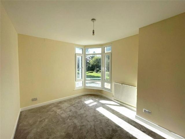 4 bedroom bungalow to rent