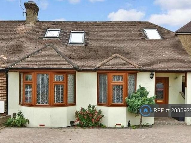 4 bedroom bungalow to rent