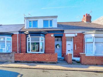 4 bedroom terraced bungalow to rent