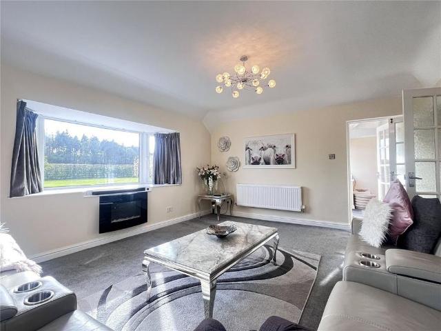 4 bedroom bungalow to rent