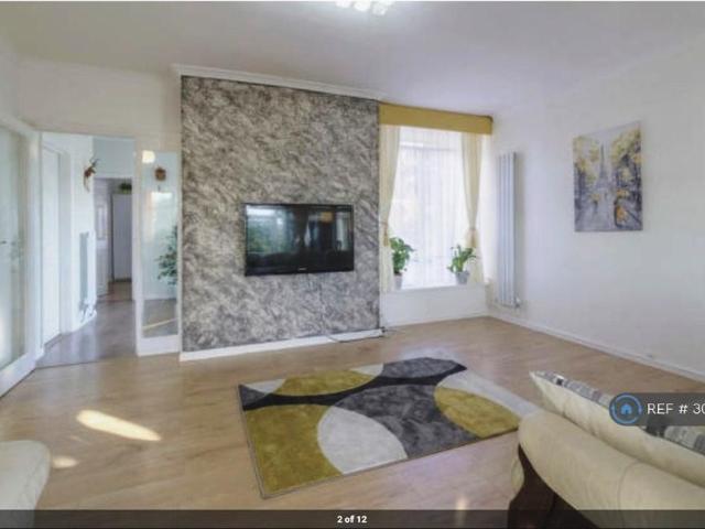 4 bedroom bungalow to rent