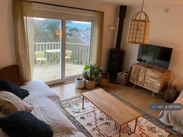 4 bedroom bungalow to rent