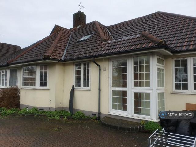 4 bedroom bungalow to rent