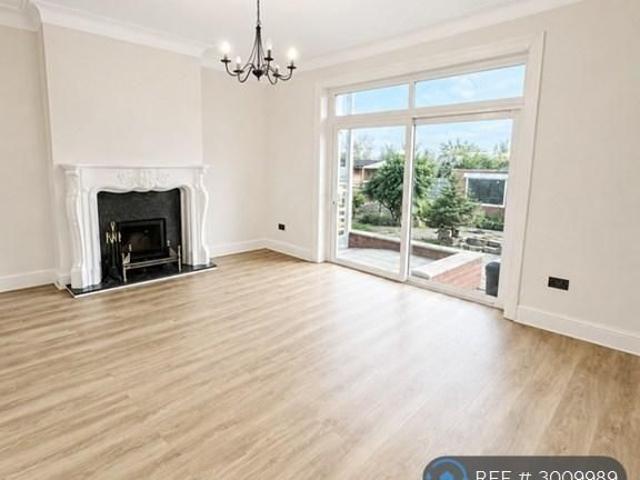 4 bedroom bungalow to rent