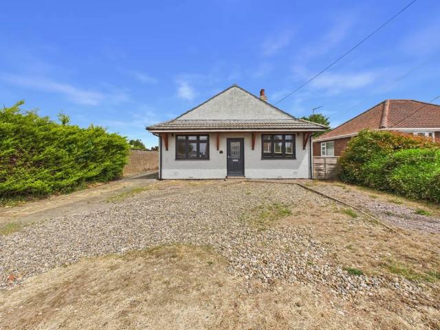 4 bedroom bungalow to rent