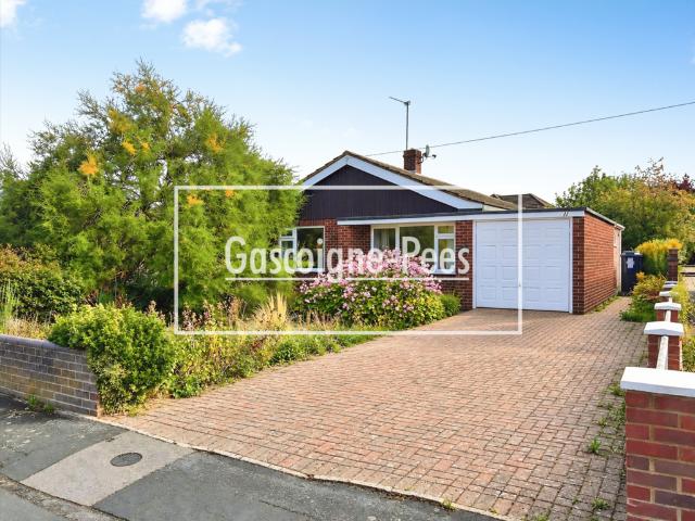 4 bedroom bungalow to rent
