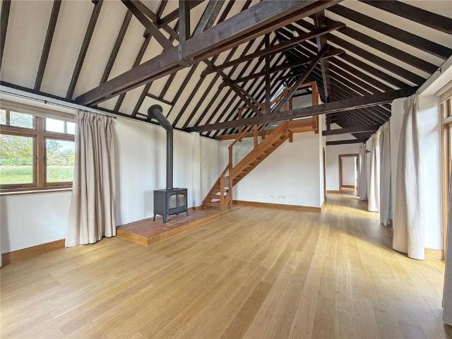 4 bedroom bungalow to rent