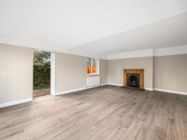 4 bedroom bungalow to rent
