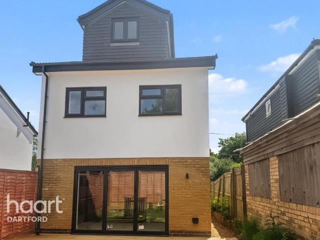4 bedroom bungalow to rent