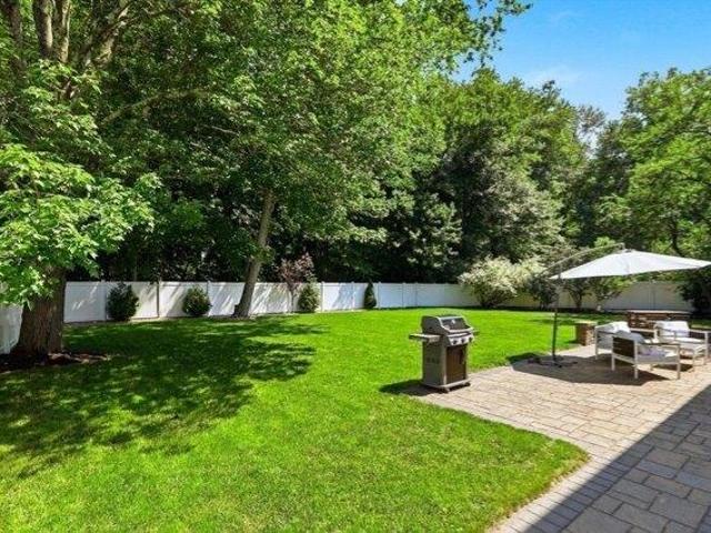4 bedroom, Burlington MA 01803 105515547