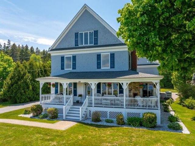 4 bedroom, Gouldsboro ME 04669 105830758