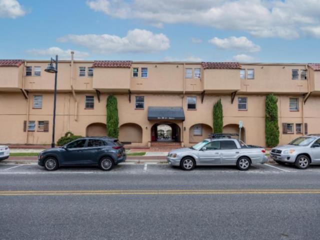 4 bedroom, Gainesville FL 32601 105391378