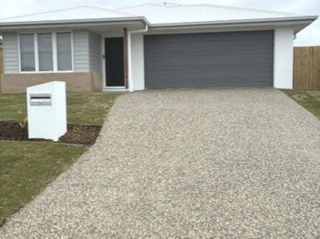 4 Bedroom Gem Plus Extra Living Room