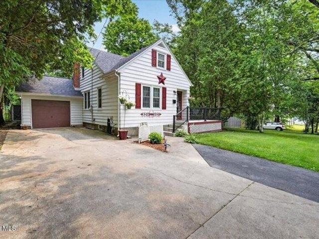 4 bedroom, Glenville NY 12302 105287762