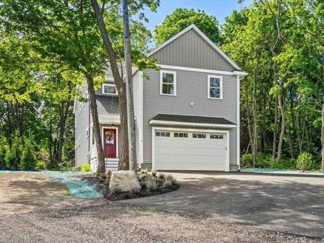 4 bedroom, Gloucester MA 01930 103968620
