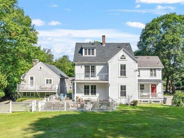 4 bedroom, Gloucester MA 01930 105427824