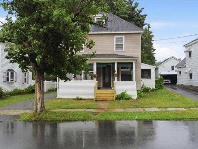 4 bedroom, Gloversville NY 12078 105291104