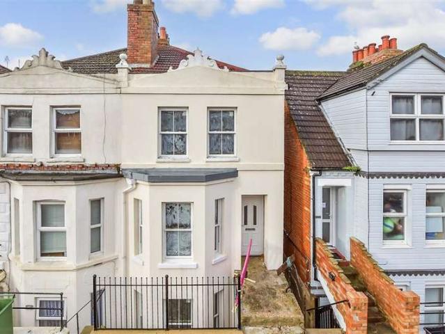 4 Bedroom Ground Maisonette Flat