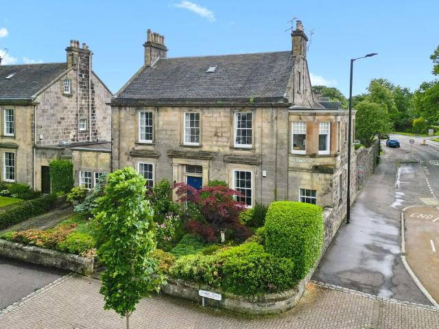 4 bedroom ground flat for sale
