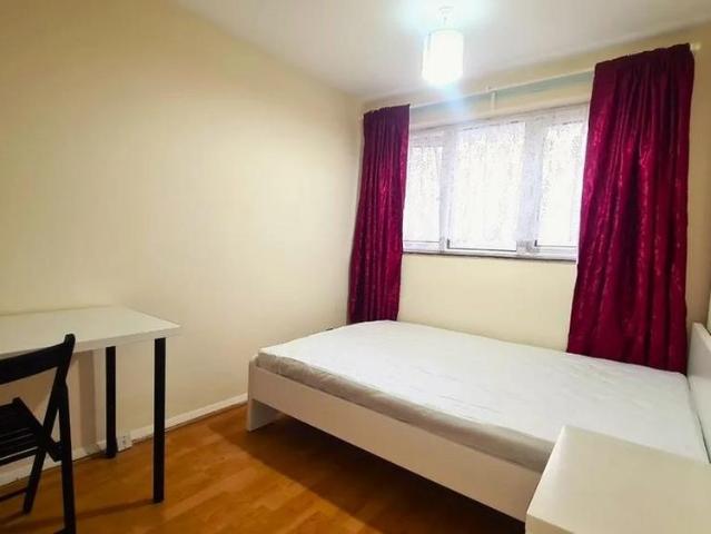 4 bedroom ground floor maisonette to rent