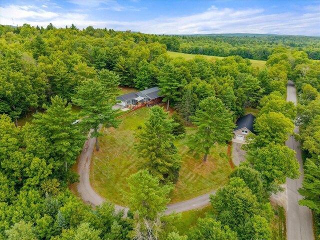 4 bedroom, Guilford ME 04443 105770494