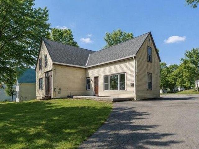 4 bedroom, Dover Foxcroft ME 04426 105752742