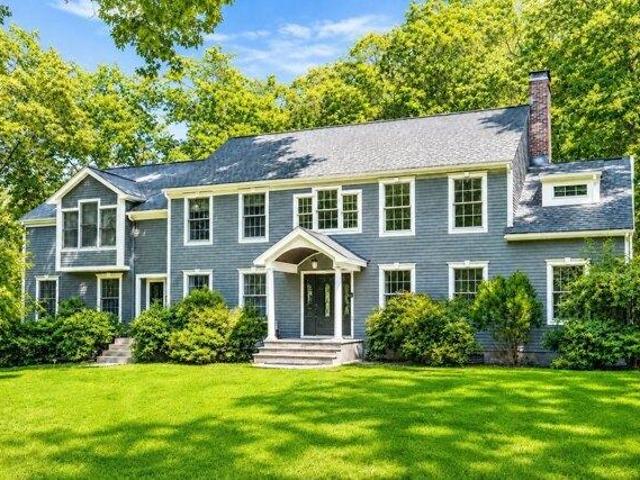 4 bedroom, Dover MA 02030 105534053