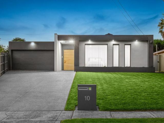 4 Bedroom House Doncaster East VIC 102758818