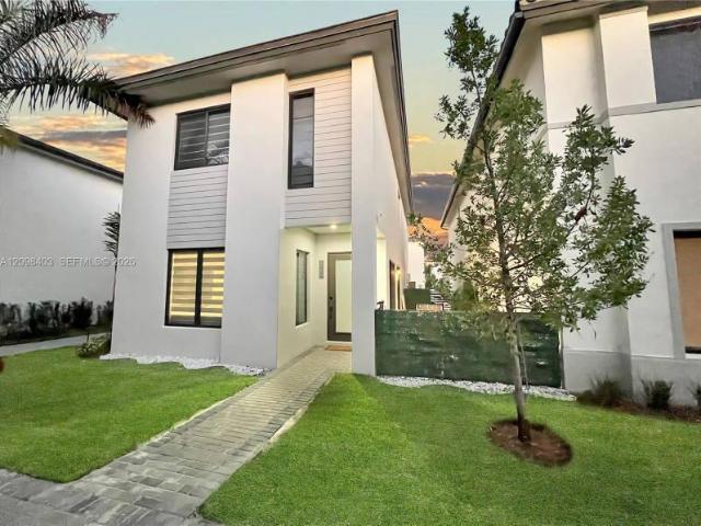 4 bedroom, Doral FL 33166 105737022
