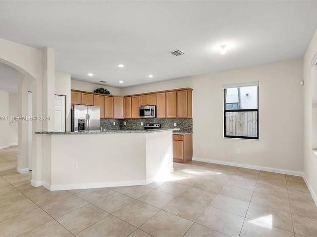 4 bedroom, Doral FL 33178 106246129